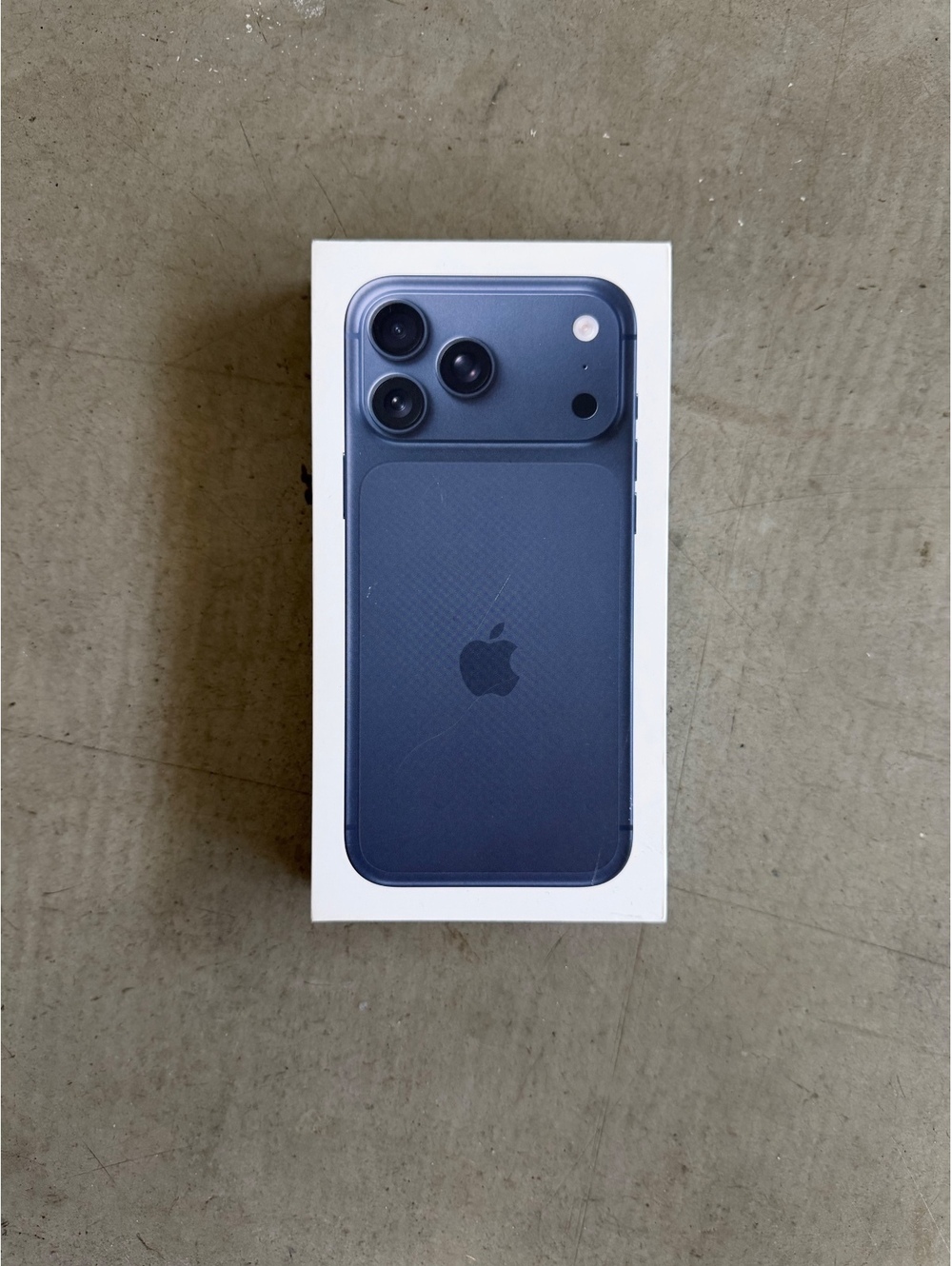 Apple / iPhone 17 Pro Max Empty Box Only / Blue 512GB